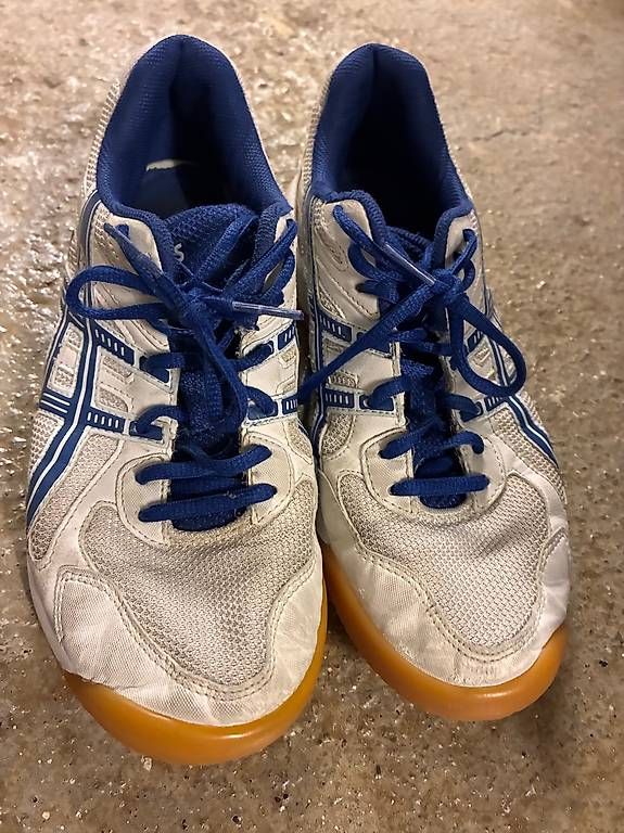 Scarpe per ragazzi: Asics Hallenschuhe Gr. 38 – Usato da Winterthur venduto da Rawille 2