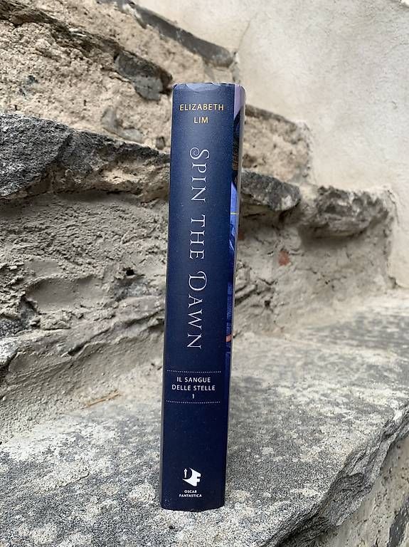 Bücher: Spin the dawn, Elizabeth Lim – Gebraucht aus Roveredo GR von ppe_xcs9 1