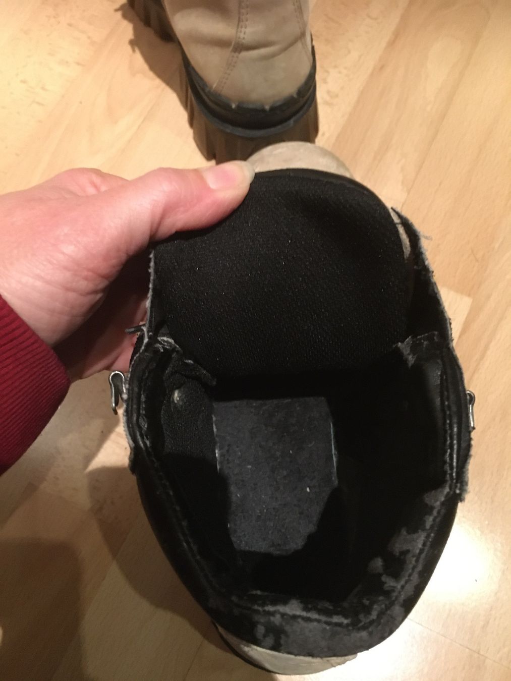 Scarpe da donna: Coole Schuhe Gr. 39/40 – Usato da Uetendorf venduto da Gar_9pvy 6