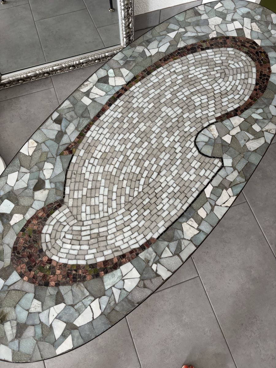 Tische: Table basse ovale mosaïque vintage – Gebraucht aus Collombey von san_yr8h 1