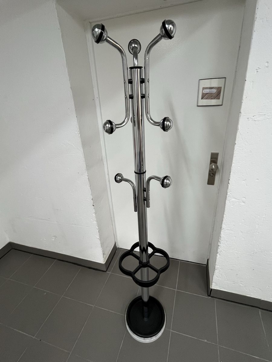 Sonstige Dekorationen & Accessoires: Kleider Ständer mit Schirmständer funktion – Gebraucht aus Neerach von fuz_8d7l 3