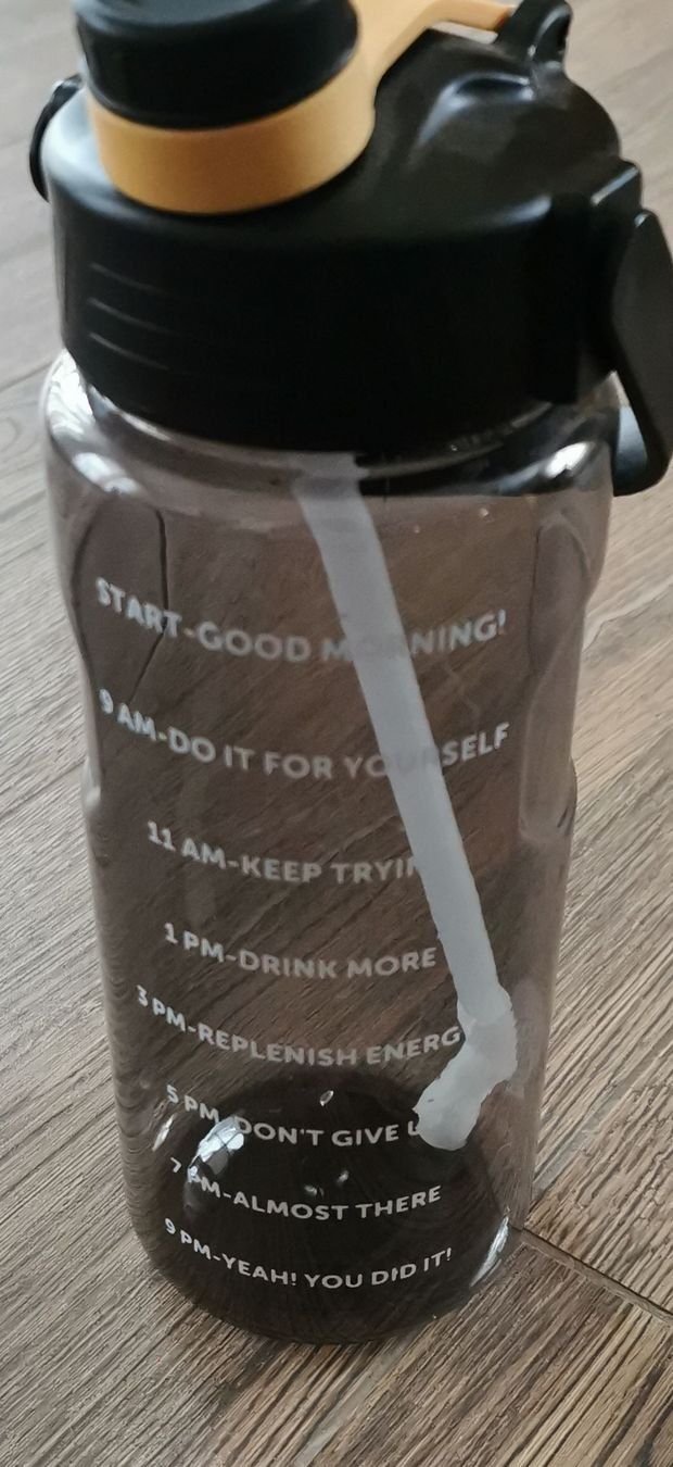 Borracce & Thermos: Trinkflasche mit Zeitanzeige – Nuovo e nell'imballaggio originale da Stäfa venduto da a9uzel