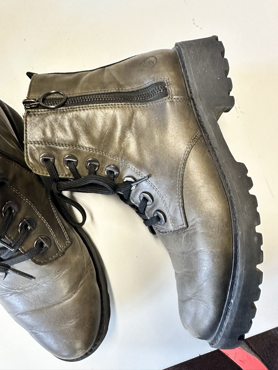 Scarpe da donna: Schuhe remonte – Usato da visp venduto da Kmemo1 2