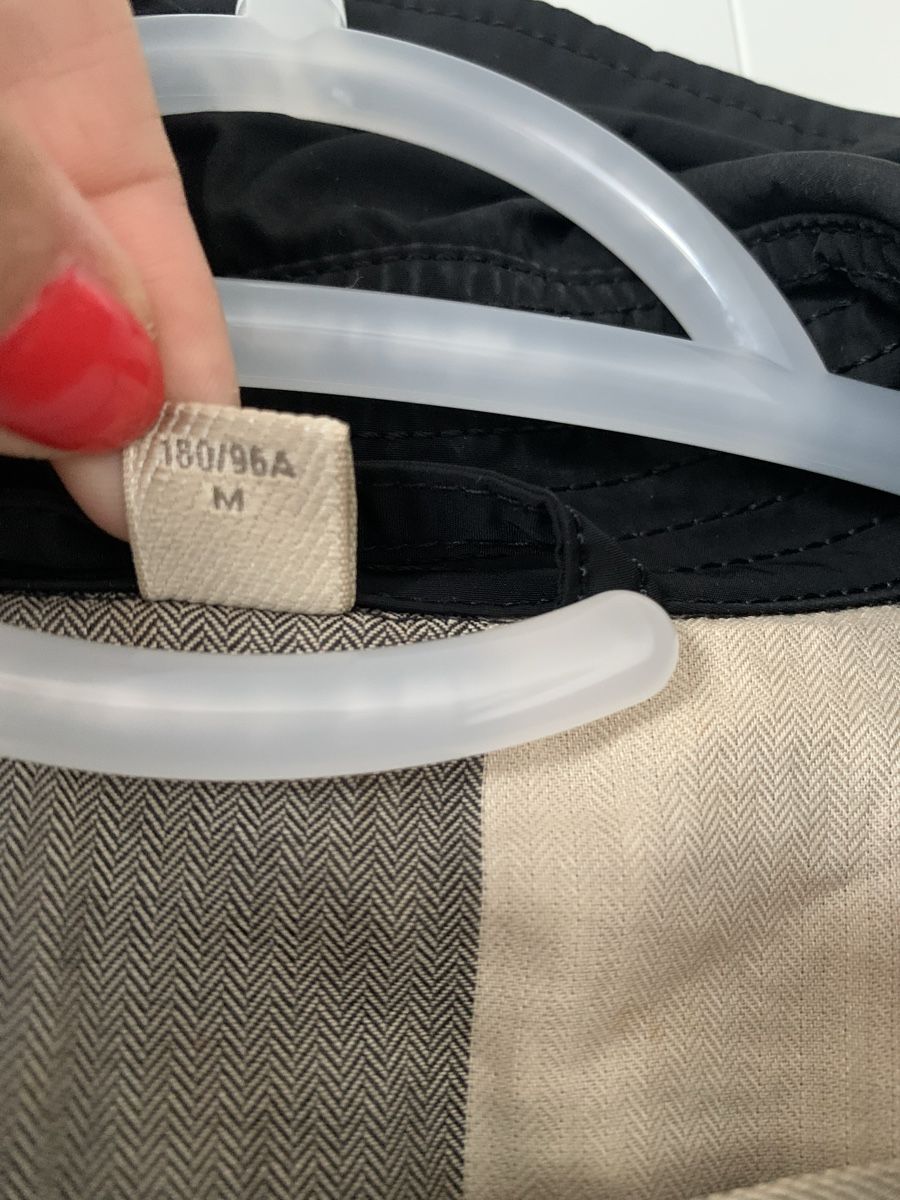 Burberry Cappotti: Burberry herren mantel schwarz – Usato da Zürich venduto da Nikuska32 3