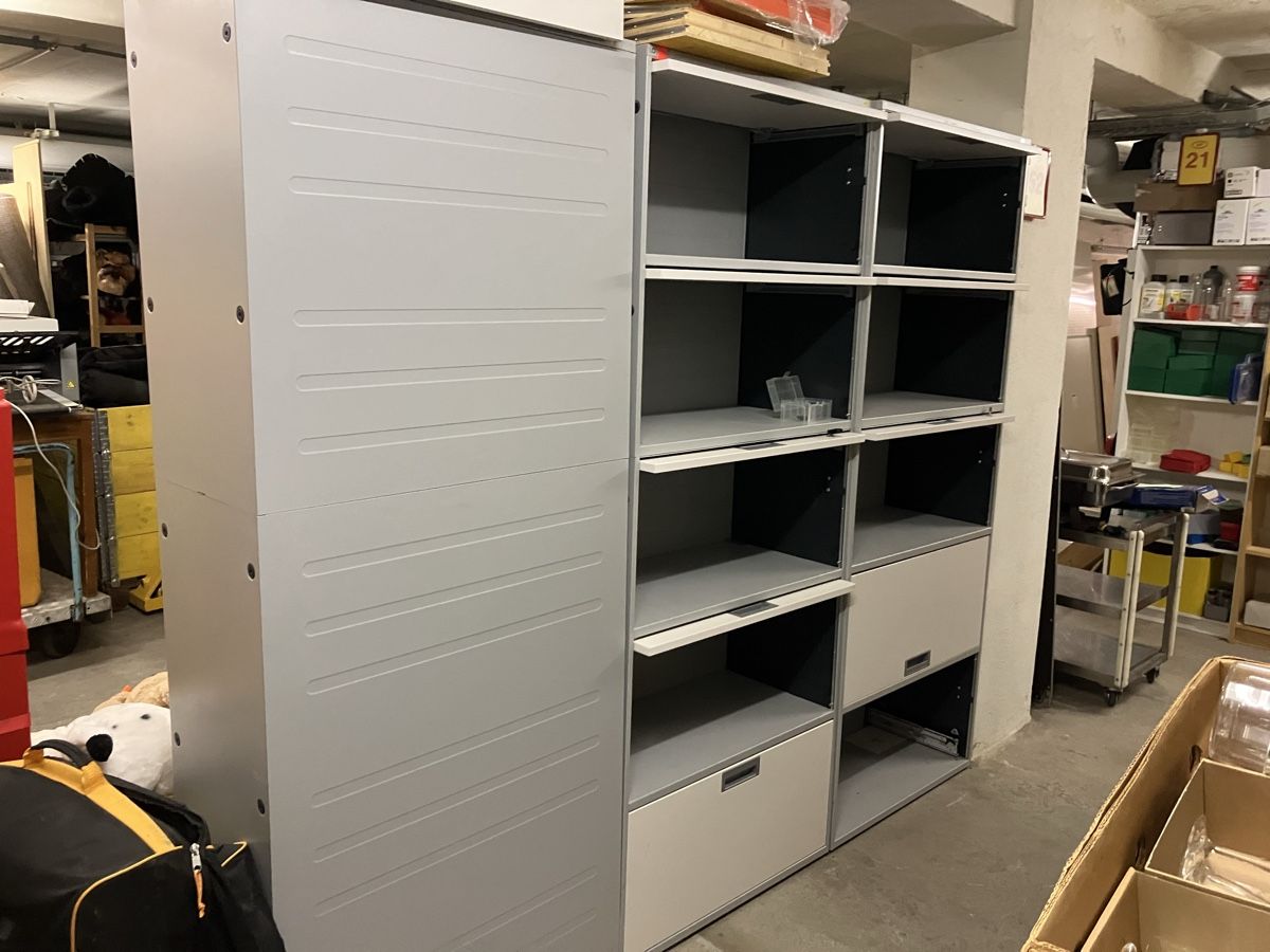 Armadi: Robuste Büroschrank-Module zu verkaufen LISTA – Usato da Basel venduto da noldi.boldi 2