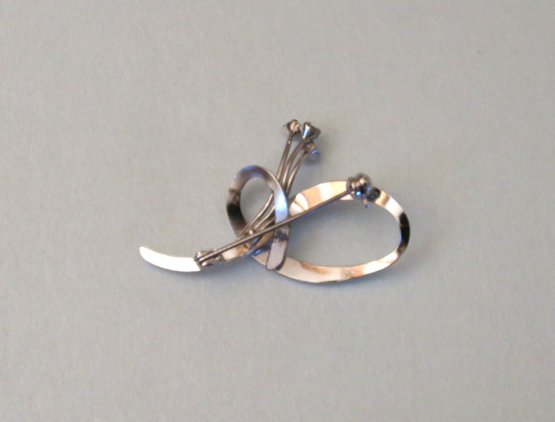 Broches & Aiguilles: Brosche mit Strasssteinen – D'occasion à Brittnau par marlenestone 3