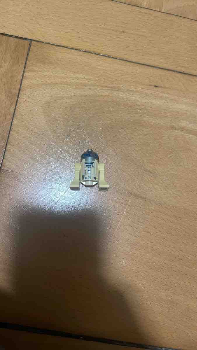 Lego Giocattoli: Lego Star Wars R2-D2 – Usato da Winterthur venduto da LaManoDeDioz 1