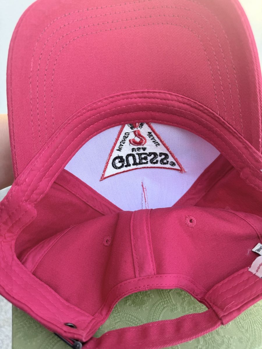 Guess Altro in Moda donna: Guess Cap Grösse One Size – Usato da Münchenstein venduto da By.gabriela.v 2