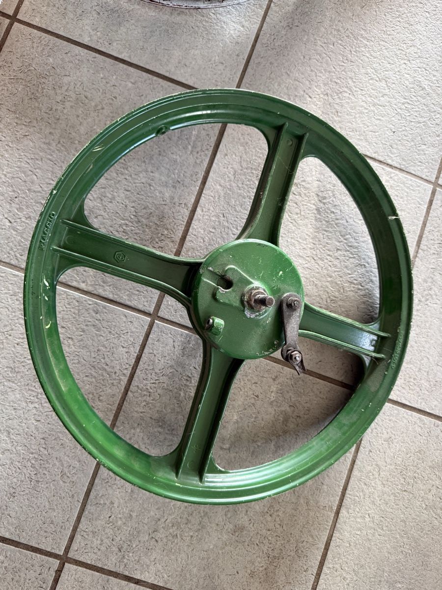 Jantes: Felgen Piaggio Vorderrad – D'occasion à Waltenschwil par phi_969r