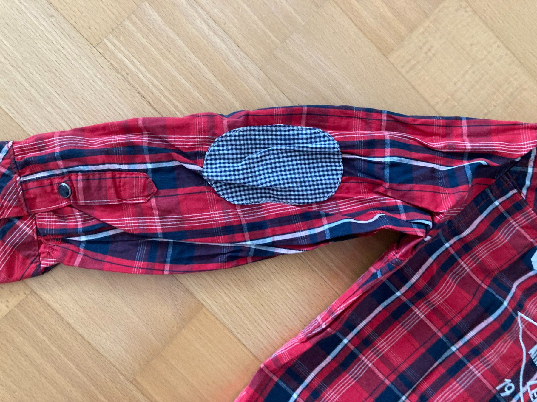 Camicie, T-shirt & Polo: Hemd "Orchestra" – Usato da Muttenz venduto da Juvenile33 3