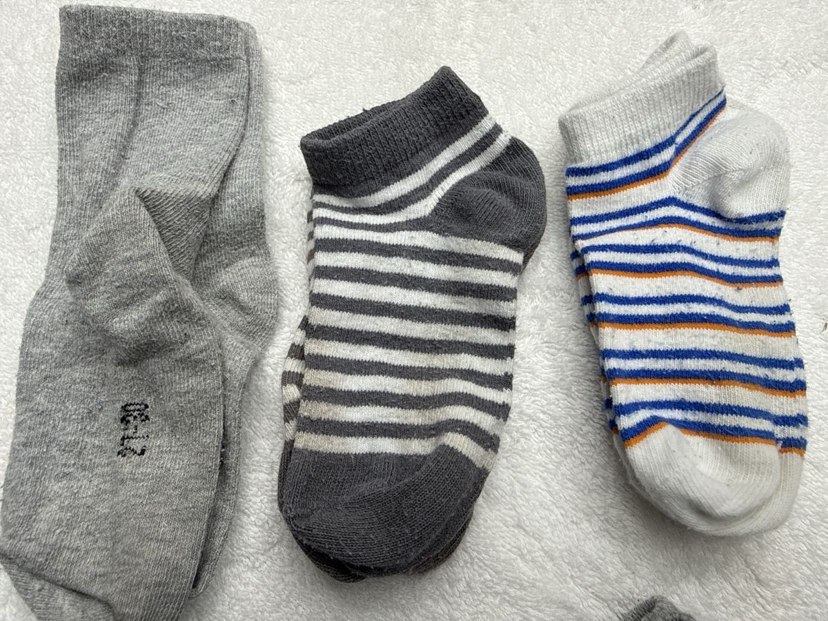 Calze per bambini: Lot de chaussettes , taille 27/30! – Usato da Chenens venduto da anasantos90 2