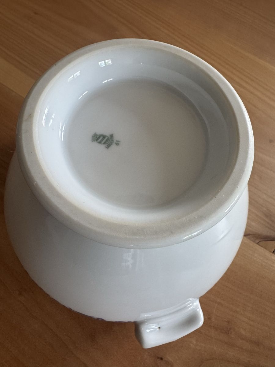 Ciotole: Kleine Suppenterrine mit blauem Muster Langenthal – Usato da Cham venduto da matap1 3