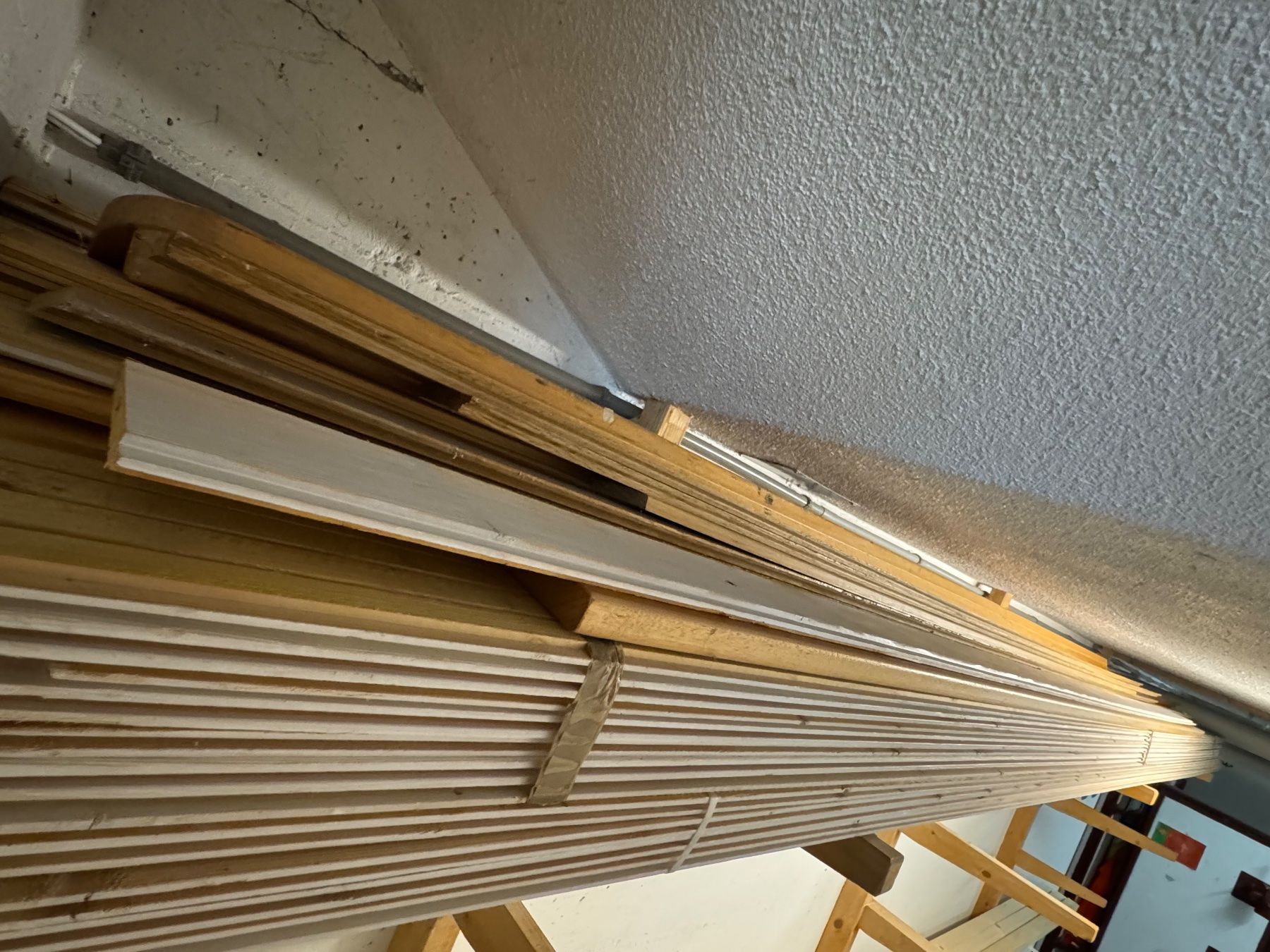 Articoli in legno: Holzpanele mit Nut und Feder – Usato da Wetzikon ZH venduto da ral_w86f