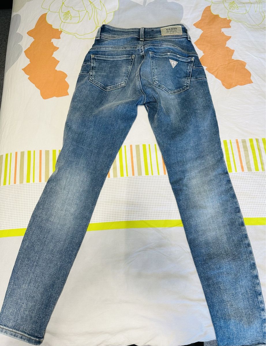 Jeans: Guess Jeans – Nuovo e nell'imballaggio originale da Recherswil venduto da yudy 3