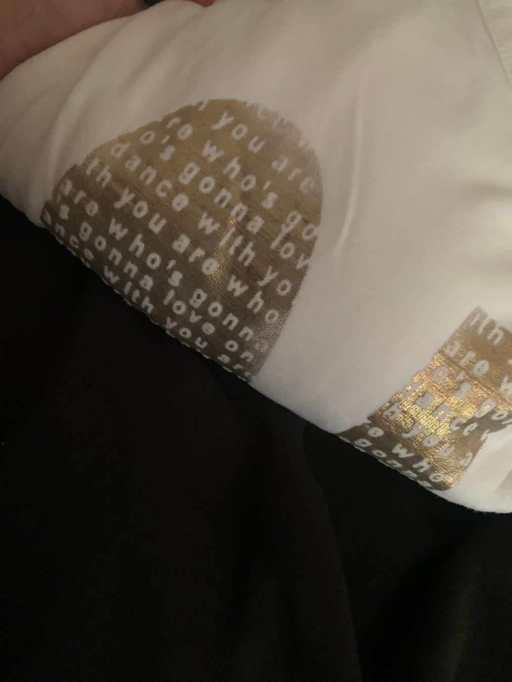 T-shirt: Shirt kurzarm weiss mit Goldaufdruck, XL oder L oversize – Usato da St. Gallen venduto da Miousch 7