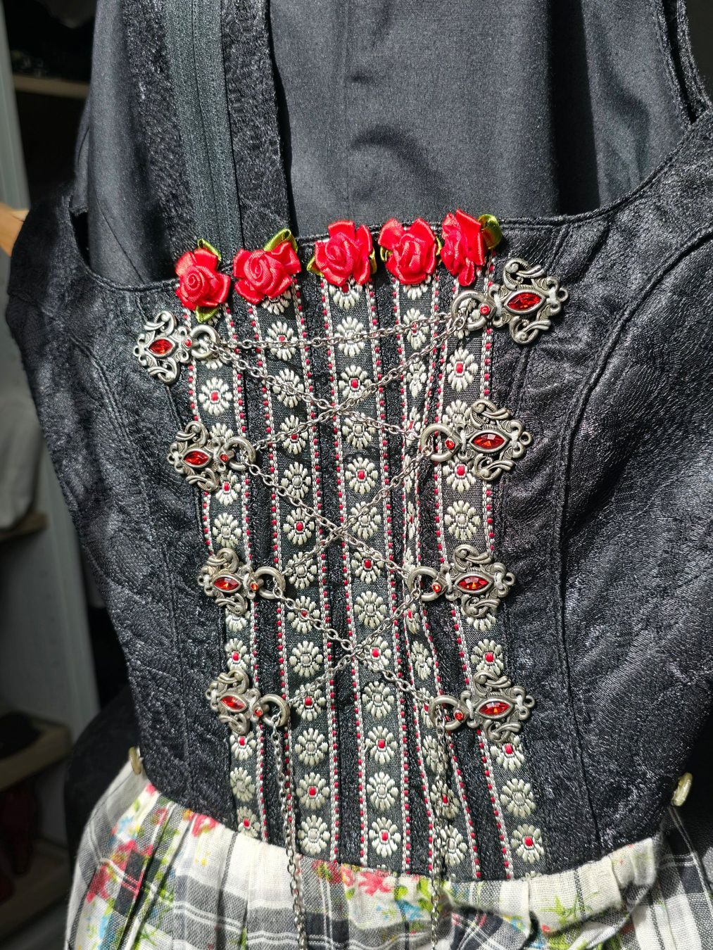 Costumi: Trachtenkleid Dirndl Katie Lampe Edition Gr.44/46 – Usato da Thal venduto da man_52_al 2