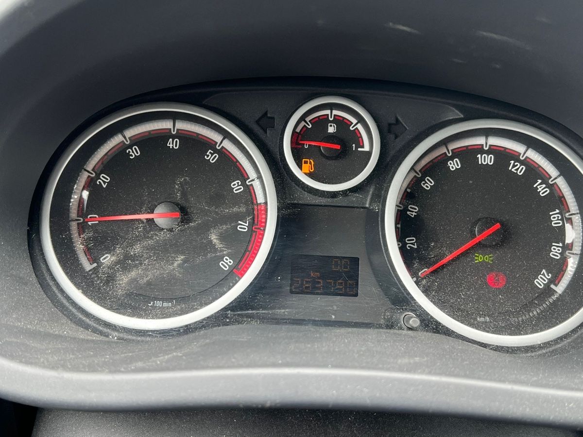 Opel Automobili: Opel Corsa D14 OPC – Usato da Biel/Bienne venduto da Zz86 9