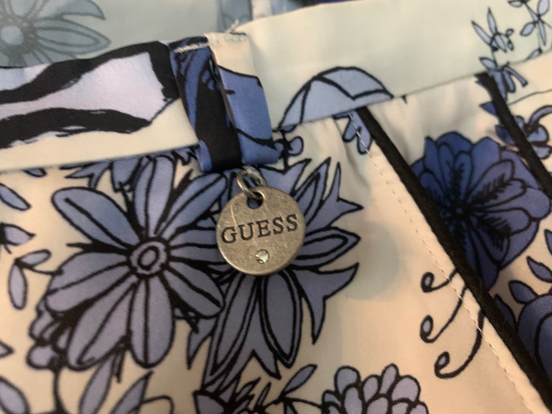 Guess Pantaloni: GUESSS Gr 25 – Usato da Oberglatt ZH venduto da Hero1512 1