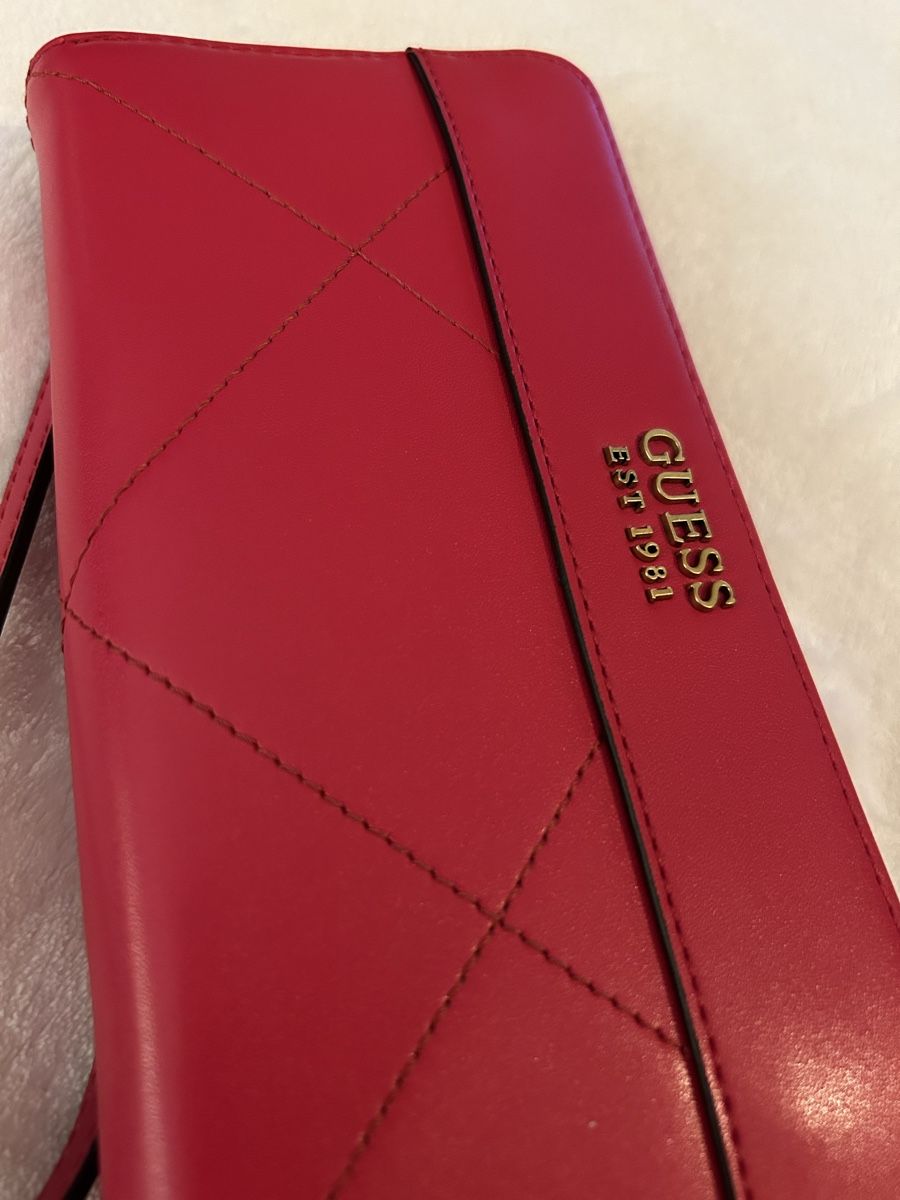Guess Borse da donna: Pochette rouge Guess – Nuovo (secondo la descrizione) da Vufflens-la-Ville venduto da newlifegva 9