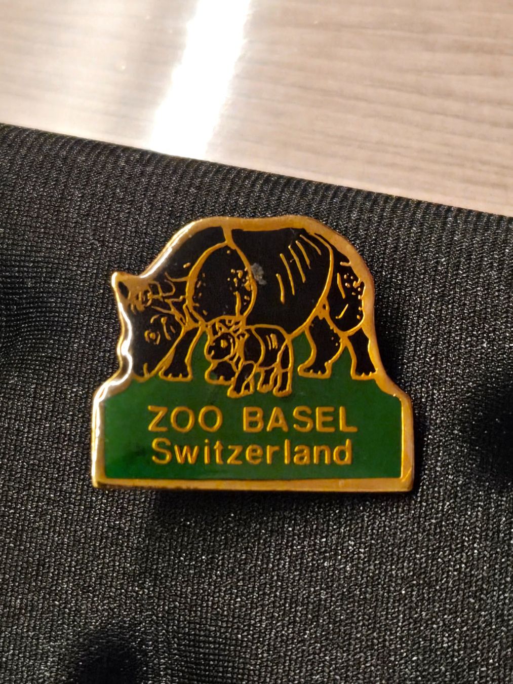 Placchette & Badge: Ansteck-Pin, Zoo Basel – Usato da Nebikon venduto da zesette
