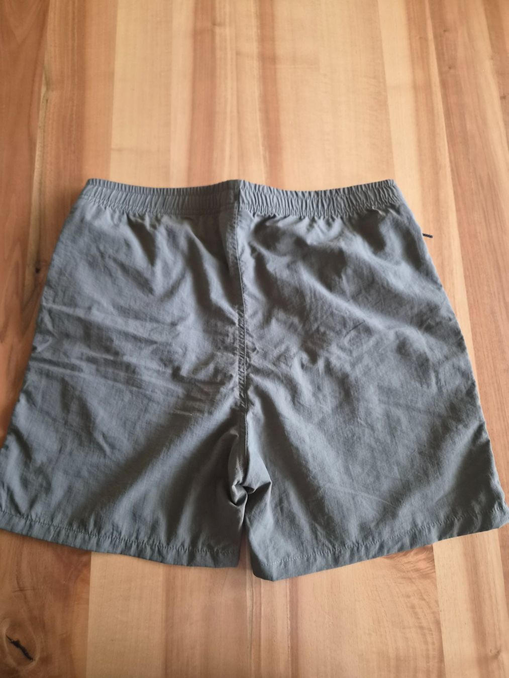 Pantalons: Damenshorts CZ Original olive Grösse L – D'occasion à Ibach par urs_sl5h 1