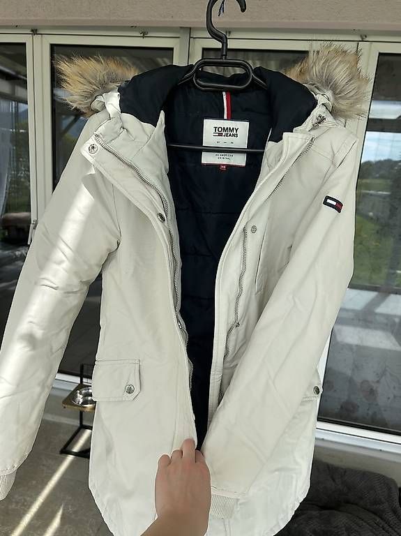 Giacche: Tommy Hilfiger Jacke Gr. XS – Usato da Niederbuchsiten venduto da idontknow.