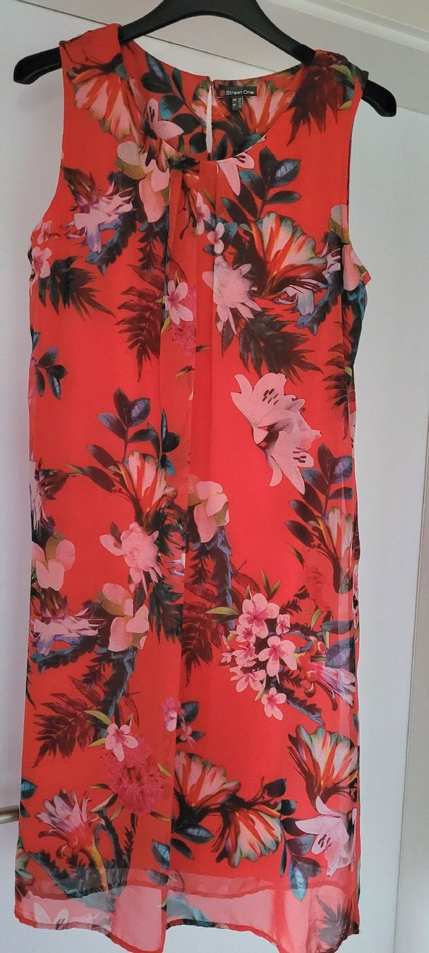 Vestiti: Kleid Street One Blumenmuster – Usato da Pieterlen venduto da Elegance7 4