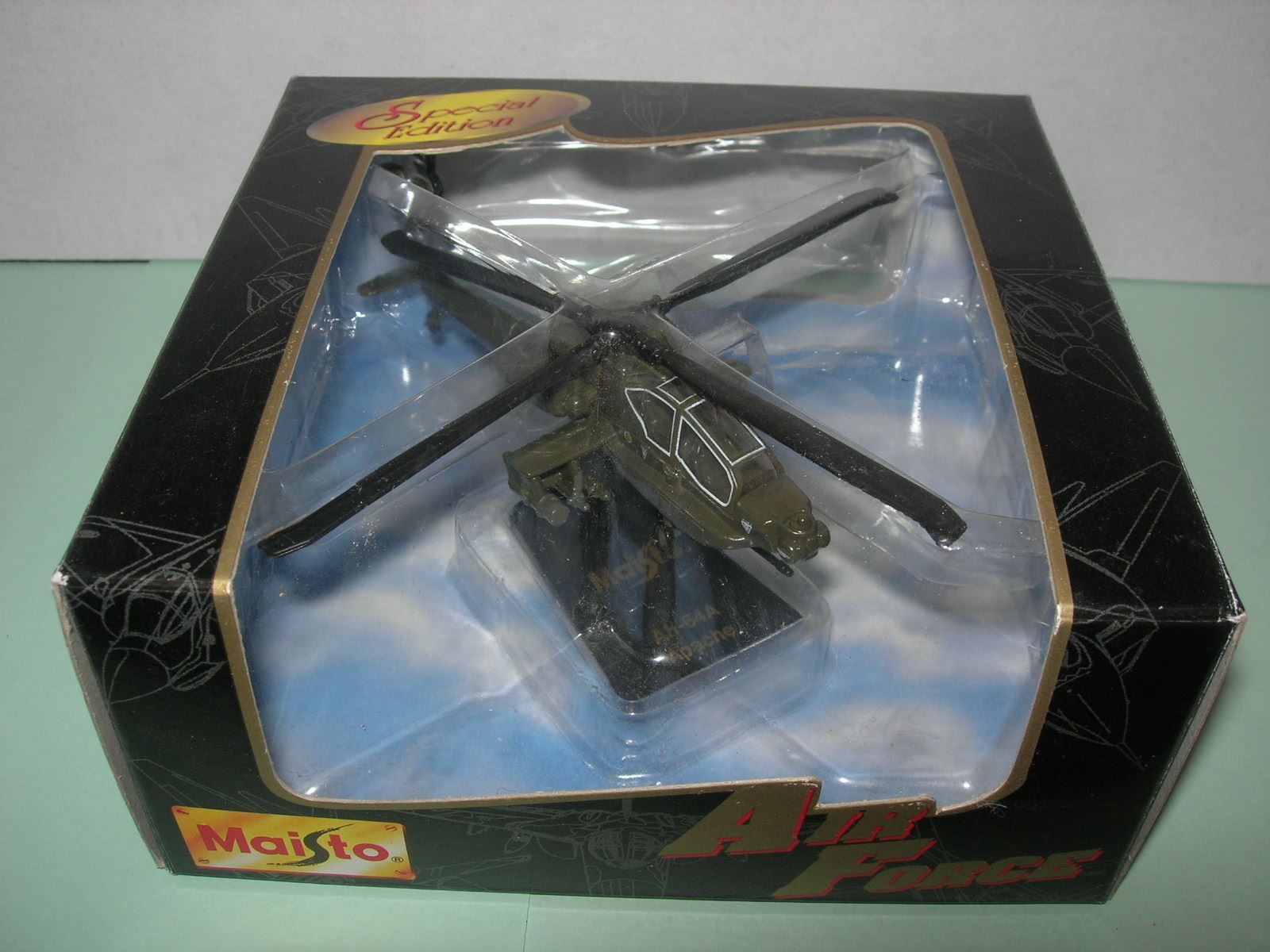 Maisto Kit di modellismo & Modellini statici: Helicopter AH-64A Apache ° Maisto 1:87 – Nuovo e nell'imballaggio originale da Hornussen venduto da Amw 6