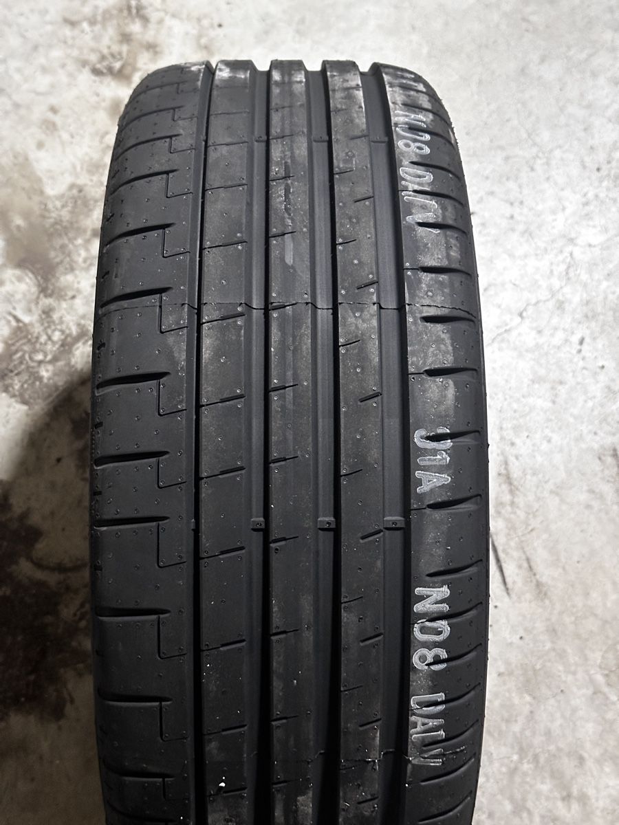 Autres accessoires p. véhicule: Pirelli P Zero – Neuf avec emballage d'origine à Courroux par cat_yts6 6