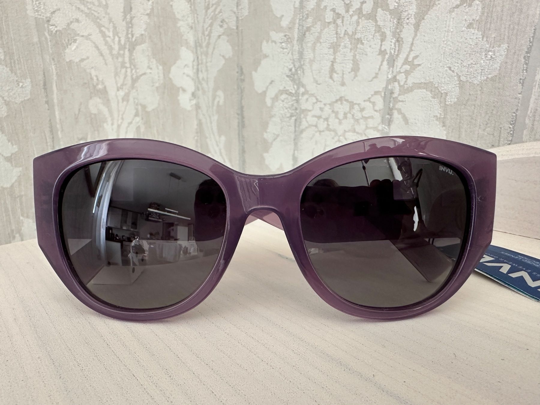 Occhiali & Lenti: Neue stylische Sonnenbrille – Usato da Oberwil-Lieli venduto da Svetlana28 2