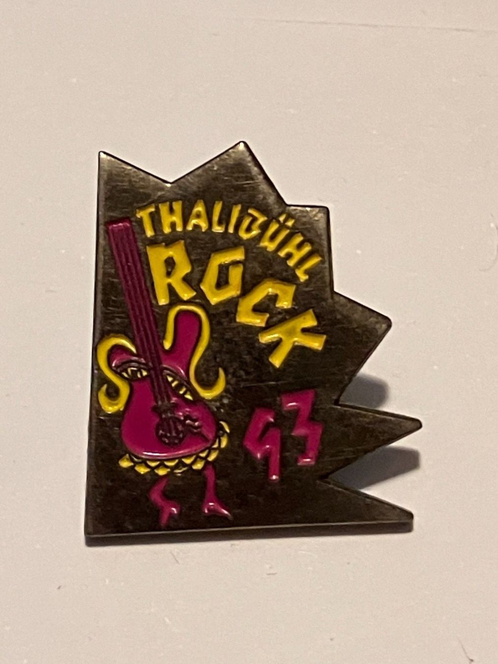 Placchette & Badge: 1 Pin Thalibühl Rock – Usato da Basel venduto da djwwpp