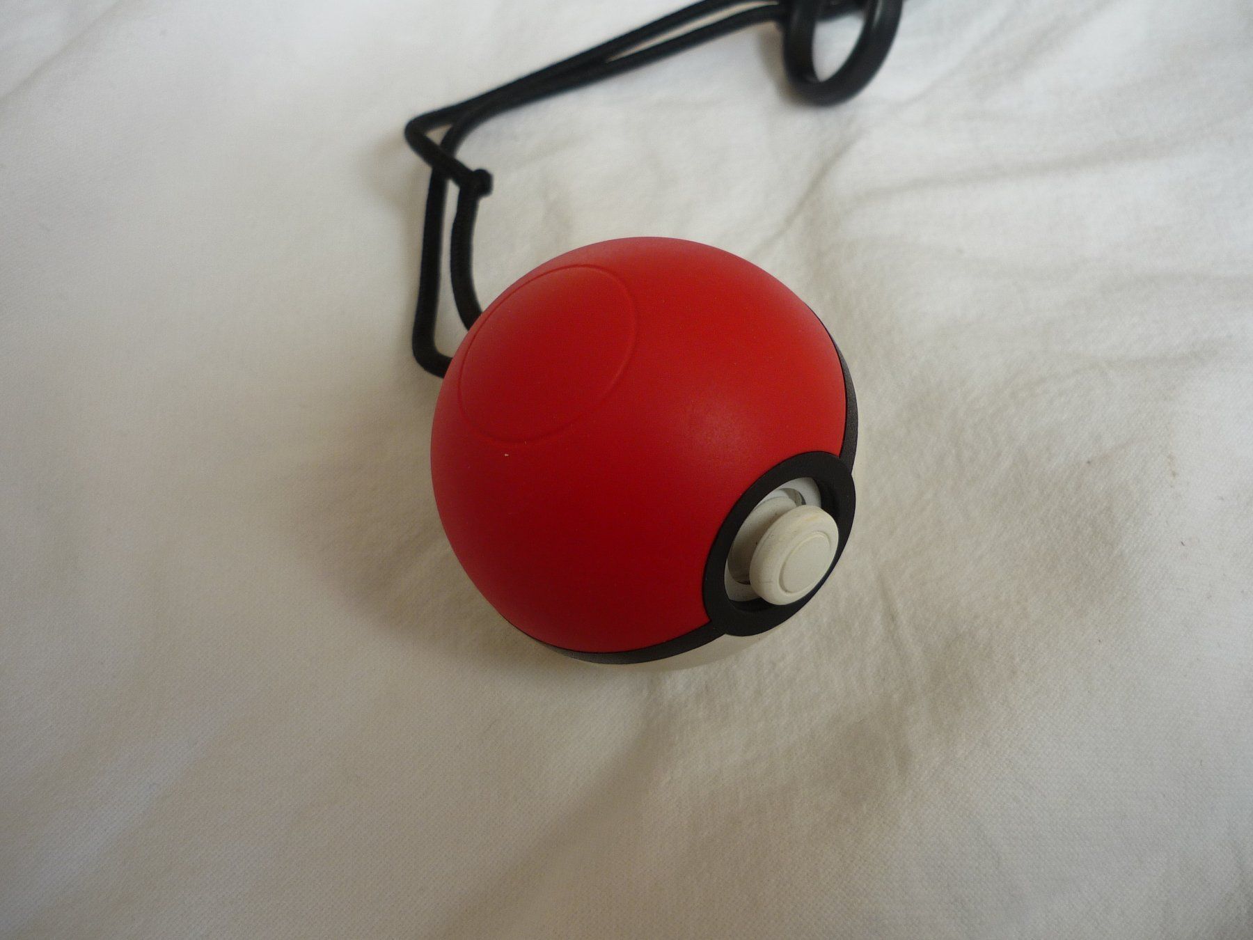 Nintendo Controller: (S) NINTENDO SWITCH - Pokémon POKEBALL PLUS Controller - WOR – Usato da Beringen venduto da Flatretriever