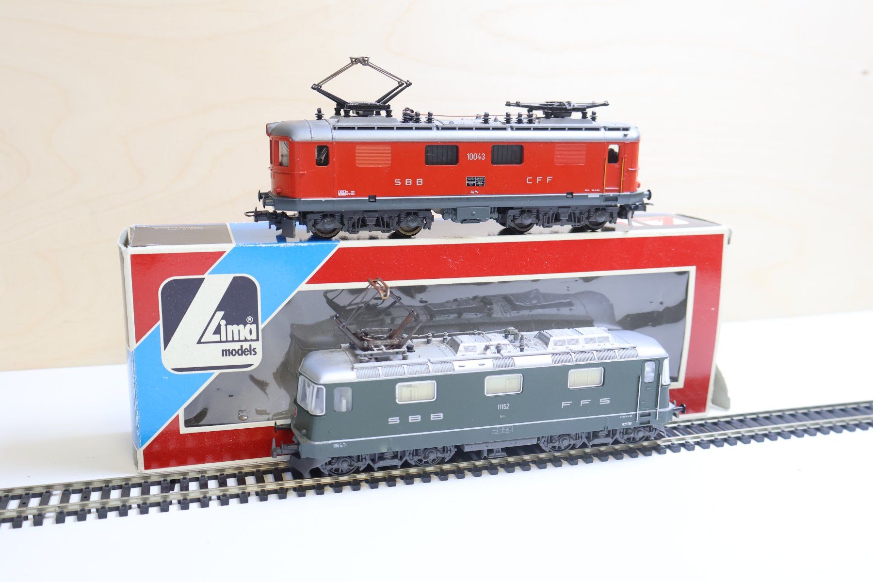 Lima Modellini di ferrovie: Lima Doppelpack 2 x SBB Re 4/4 E-Lok H0 DC - Schöne Modelle – Usato da Winterthur venduto da Monstera 2