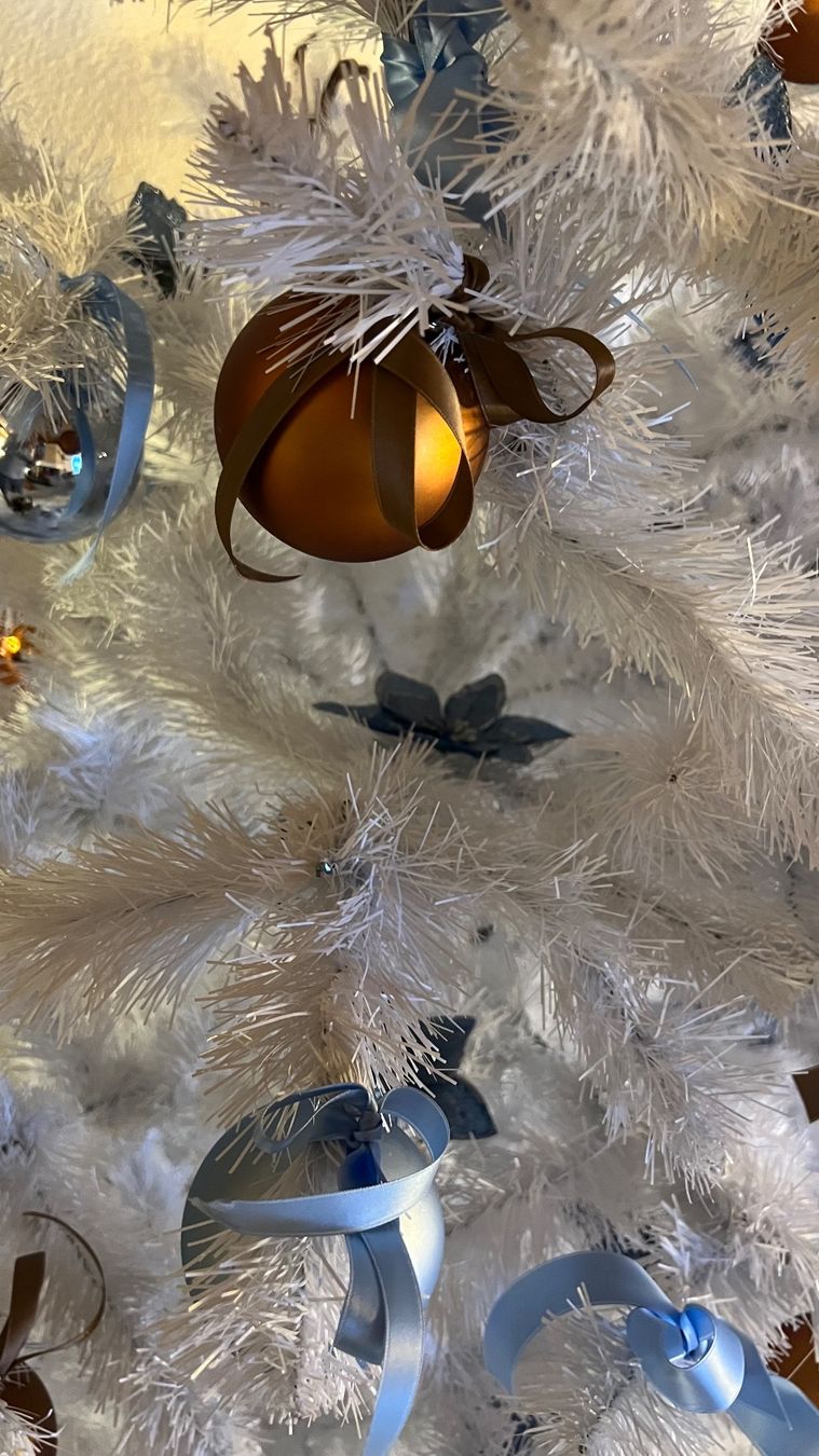 Tutte le decorazioni: Weihnachtsbaum weiss mit Dekoration, NEU – Nuovo (secondo la descrizione) da Schübelbach venduto da Dolly990_2 2