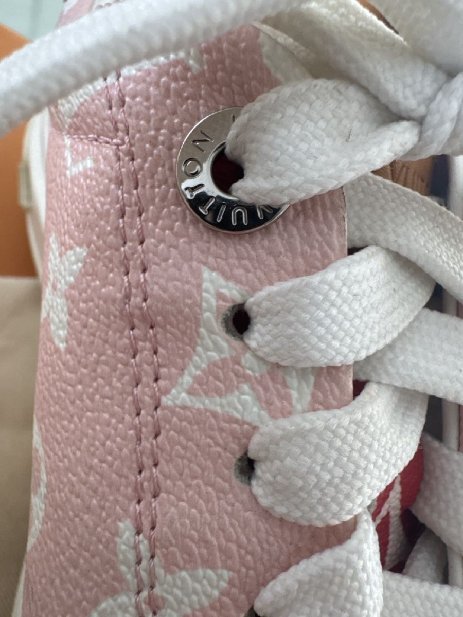 Louis Vuitton Scarpe da uomo: Louis Vuitton Time Out Sneaker Rosa – Usato da Zürich venduto da mah_zb5t 5