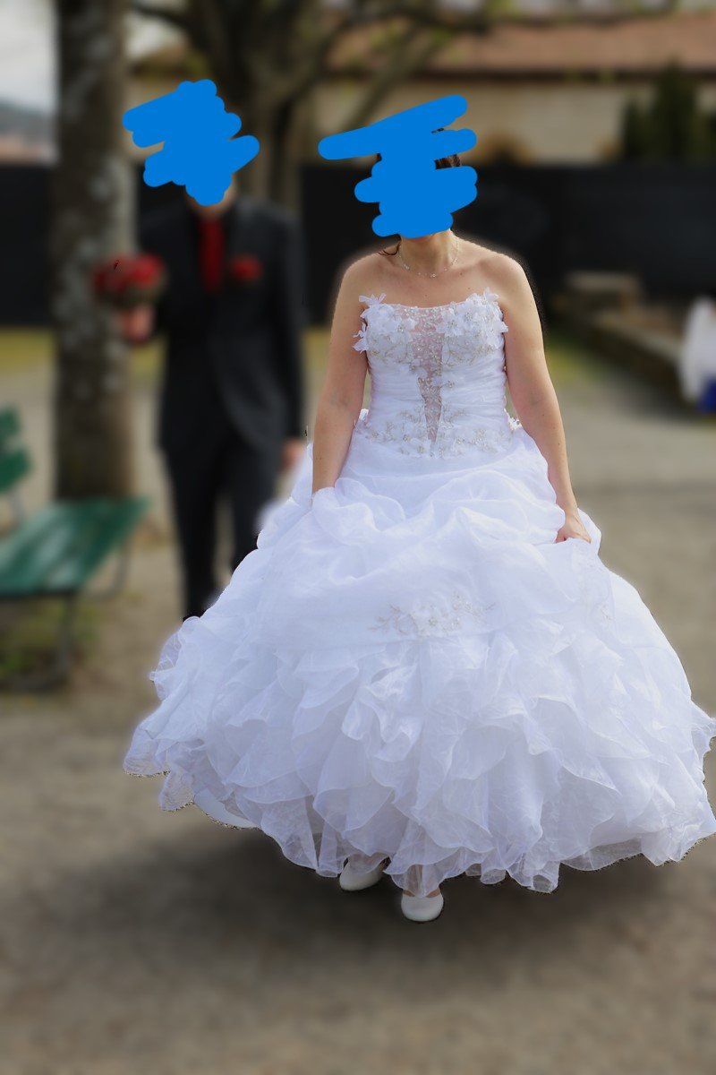 Kleider: Robe de mariée blanc neige princesse taille env. 42 – Gebraucht aus Corcelles NE von Etouna 1