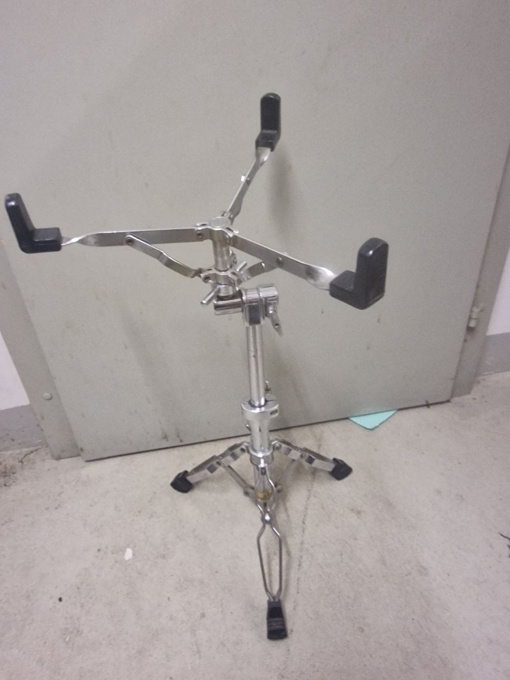 Strumenti musicali: Vintage Pearl Snarestand – Usato da Wasen im Emmental venduto da Eschi666 3