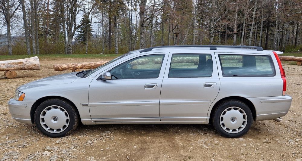 Volvo V70 D5