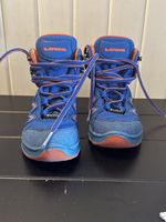 LOWA Gore-Tex Kids Hiking Boots - Perfect for Advent gr28