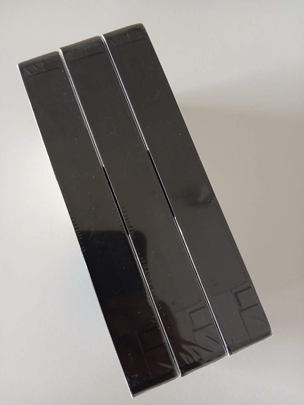 Cassette vuote: SONY VHS Kassette 120 Min. 2+1 Pack neu – Nuovo e nell'imballaggio originale da Berikon venduto da pil_thm8 2