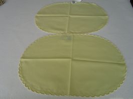 Deckchen / Zierdeckchen