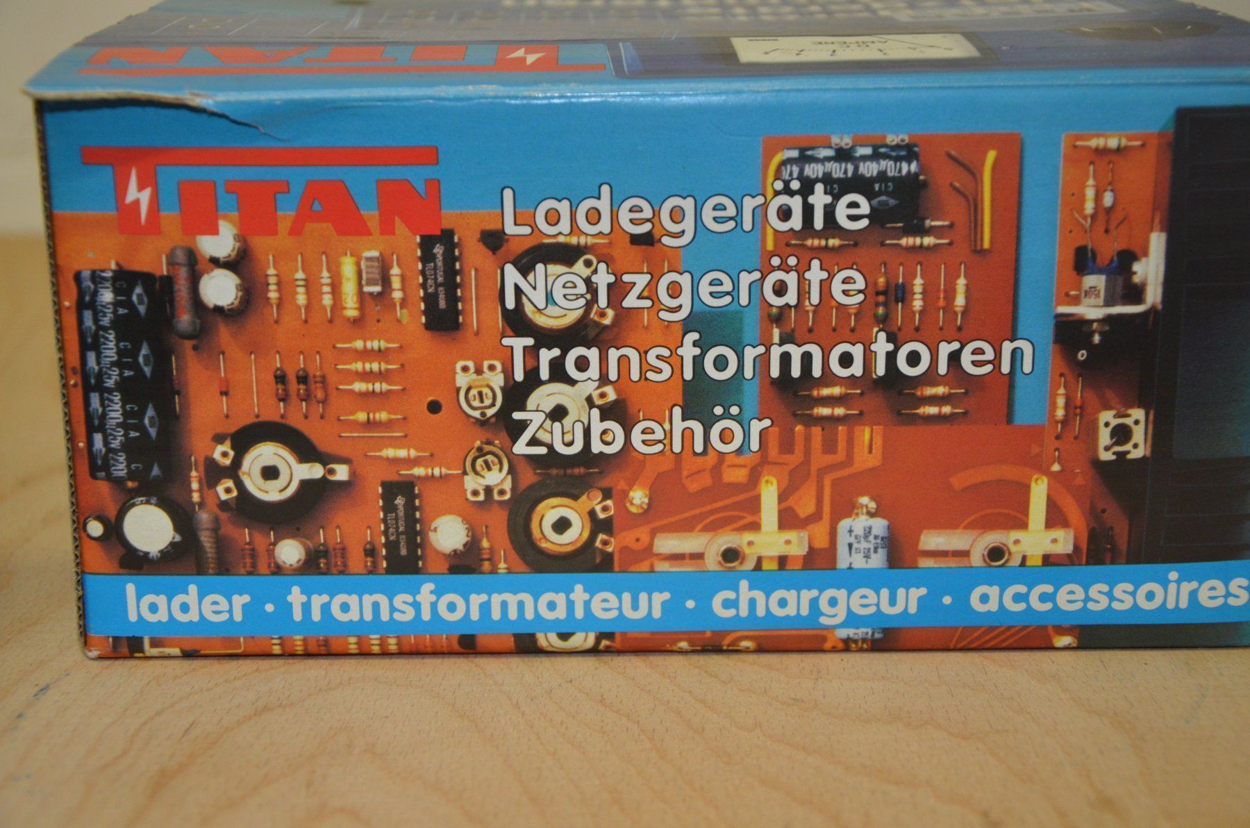 Batterie, Caricabatterie & Alimentatori: Netzladegerät Titan 622 Elektronik – Usato da Wetzikon ZH venduto da bausie 3