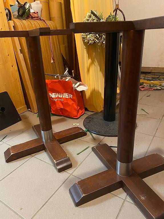Altri mobili: Vend 2 x pieds de table en bois – Usato da Martigny venduto da seater 1