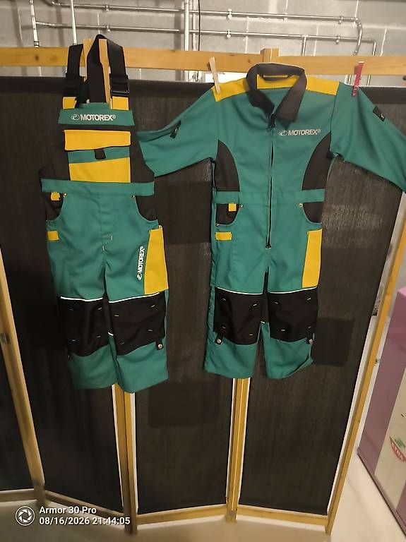Kleiderpakete: Salopettes Motorex taille 104 – Neu und originalverpackt aus La Roche FR von zan_29yx