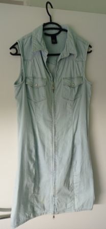 Ärmelloses Jeanskleid, Gr. M, hellblau, Sommerkleid