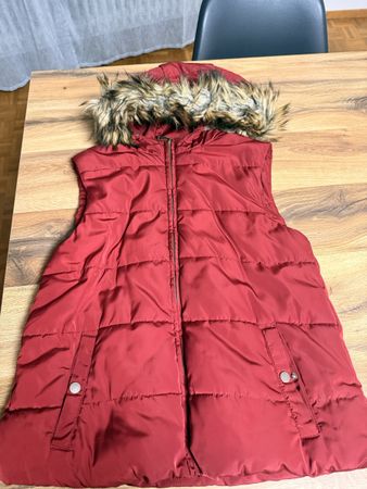 Winter Weste mit Fellkapuze, Grösse M, Weinrot, Top Zustand