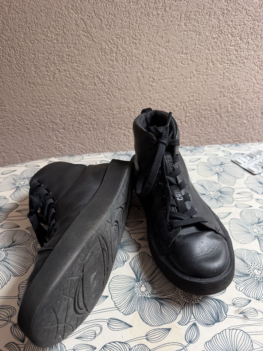 Camper Scarpe da donna: Campers noires taille 40 – Usato da Savagnier venduto da Pivovar2 2