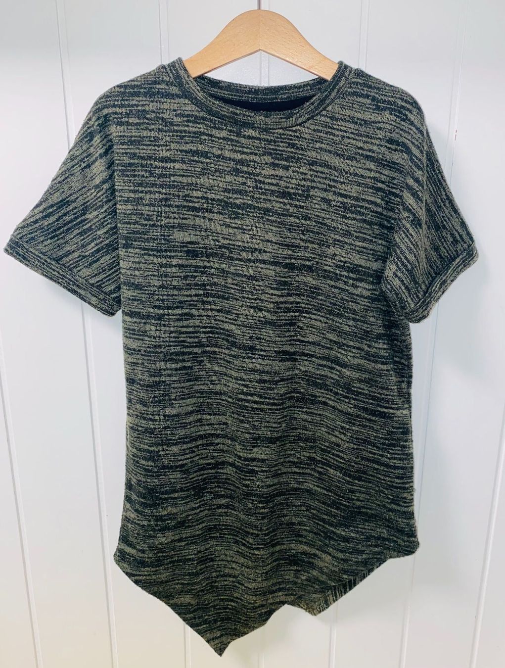 Hemden, T-Shirts & Polos: # Boy - Cooles Shirt Gr. 140 - METRO # – Gebraucht aus Bolligen von secondhand-with-love