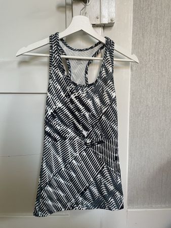 Sporttop H&M Gr. S