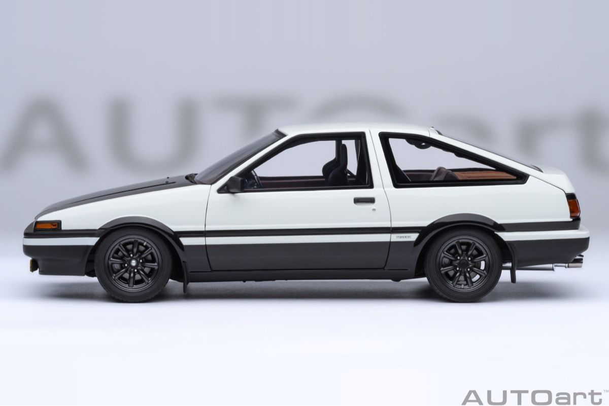 Autoart Modellini d'auto: 1:18 Toyota Sprinter Trueno AE86 Final Version AUTOart – Nuovo e nell'imballaggio originale da Baar venduto da Cai 1